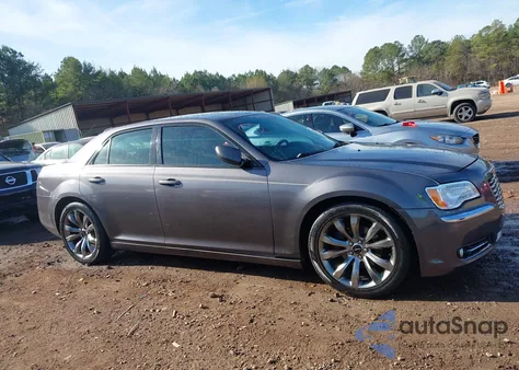 2014 Chrysler 300 300S из США, поврежденный, VIN 2C3CCABG2EH376713